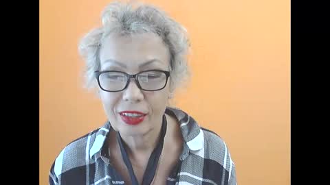 NessyJenixs online show from September 27, 8:52 am