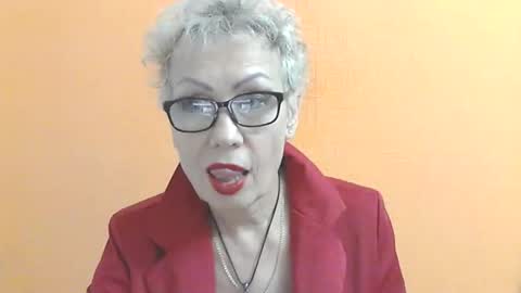 NessyJenixs online show from October 24, 2:13 pm