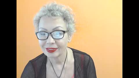 NessyJenixs online show from November 13, 7:29 am