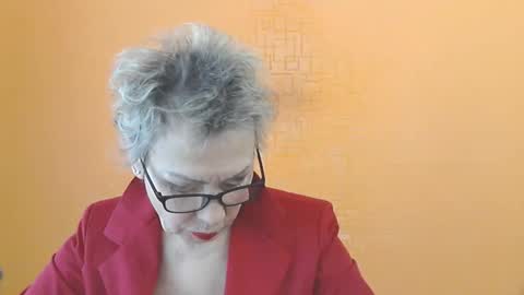 NessyJenixs online show from January 18, 9:24 am