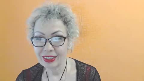 NessyJenixs online show from March 4, 9:37 am
