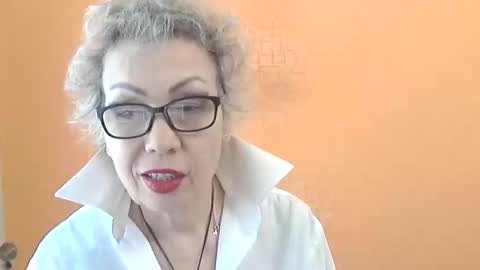 NessyJenixs online show from March 14, 8:20 am