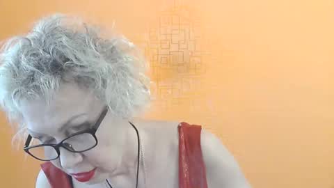 NessyJenixs online show from May 28, 1:52 pm