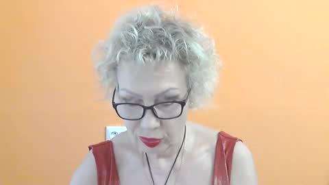 NessyJenixs online show from May 29, 1:53 pm