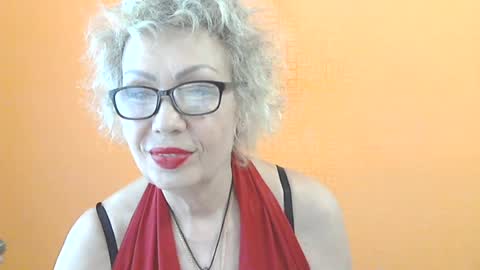 NessyJenixs online show from June 16, 7:33 am
