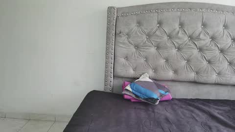 nesuko_kamado online show from October 27, 4:33 pm