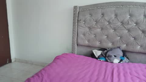 nesuko_kamado online show from December 2, 2:45 pm