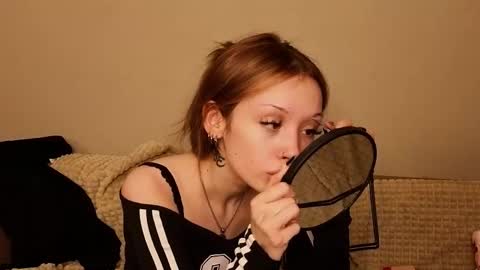 Naomi online show from February 9, 9:08 pm