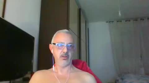 nevenerabis online show from January 17, 9:39 pm