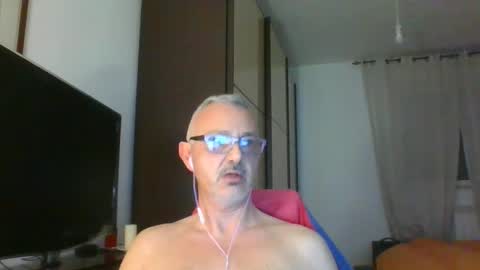 nevenerabis online show from February 17, 8:15 pm