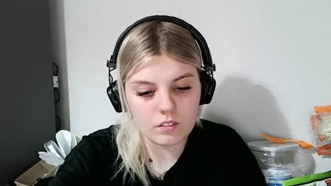 never_enoughh online show from June 15, 4:53 pm