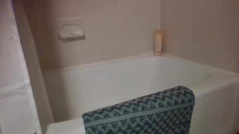 Snapshot of neverwinter44 chatting on December 26, 1:29 am neverwinter44 online show from December 26, 1:29 am