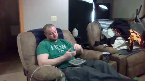 Snapshot of neverwinter44 chatting on January 12, 3:07 am neverwinter44 online show from January 12, 3:07 am