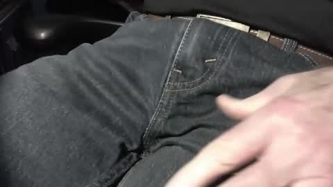 nevrsaynevr2000 online show from March 1, 5:37 pm