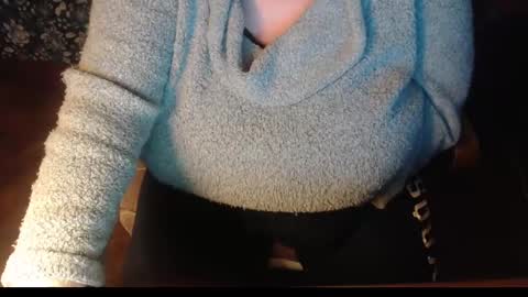 Lilly  online show from December 9, 3:07 am