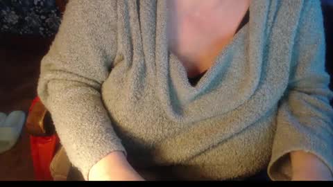 Lilly  online show from December 11, 2:33 pm