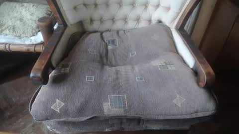 Snapshot of new_milf chatting on September 26, 5:55 am Lilly  online show from September 26, 5:55 am