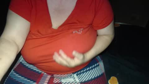 Snapshot of new_milf chatting on September 27, 2:27 am Lilly  online show from September 27, 2:27 am