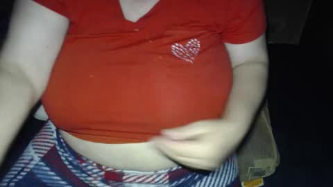 Snapshot of new_milf chatting on September 27, 7:30 pm Lilly  online show from September 27, 7:30 pm