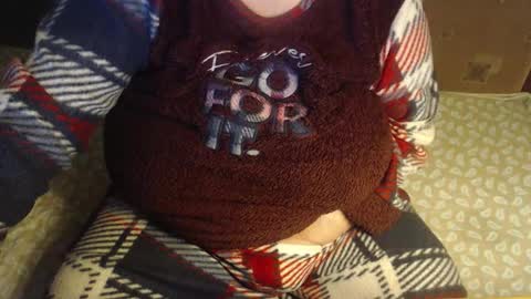 Snapshot of new_milf chatting on October 18, 2:58 am Lilly  online show from October 18, 2:58 am