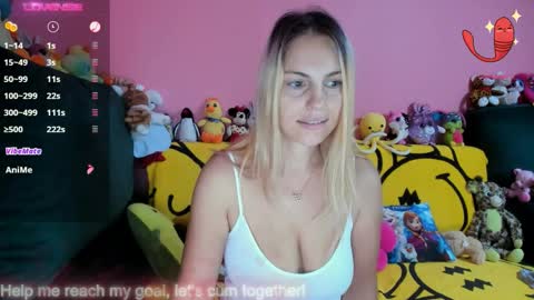 Snapshot of new_sexyiass chatting on September 27, 1:32 am silvia online show from September 27, 1:32 am