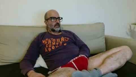 simi online show from December 22, 8:50 pm