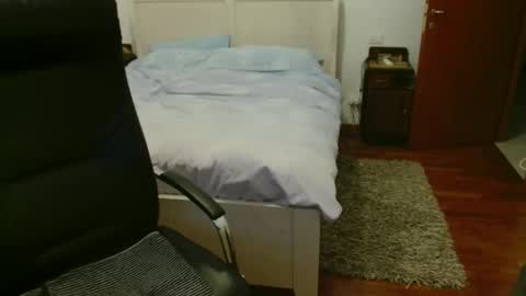 simi online show from February 24, 8:01 am