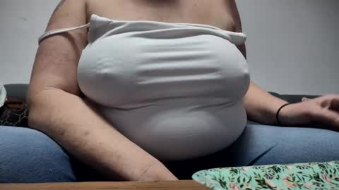 newbis666 online show from November 2, 10:01 pm