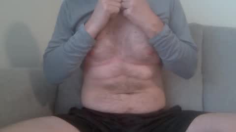 newduser06 online show from February 10, 10:14 pm