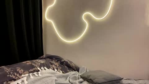 Snapshot of newproject_ chatting on February 12, 3:40 am Nova online show from February 12, 3:40 am