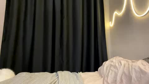 Snapshot of newproject_ chatting on February 18, 9:09 pm Nova online show from February 18, 9:09 pm