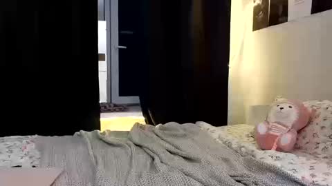 Snapshot of newproject_ chatting on October 12, 5:45 pm Nova online show from October 12, 5:45 pm