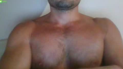 newtyguy90 online show from July 31, 5:29 am