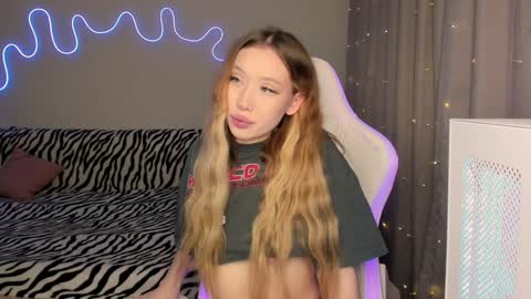 Mina online show from January 8, 12:15 pm