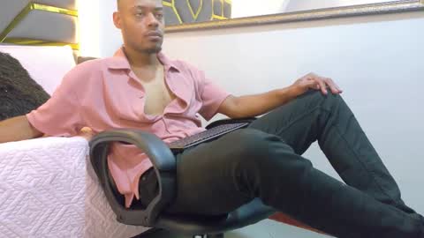 Snapshot of neytanmalcon chatting on November 14, 9:57 pm neytanmalcon online show from November 14, 9:57 pm