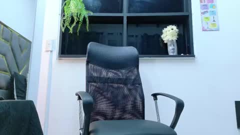 neytanmalcon online show from January 10, 7:37 pm