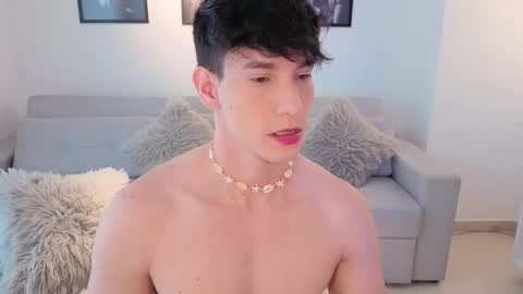   online show from January 18, 4:00 pm