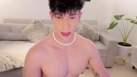   online show from March 9, 10:36 pm