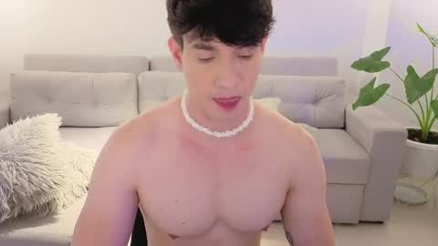   online show from April 19, 10:12 pm