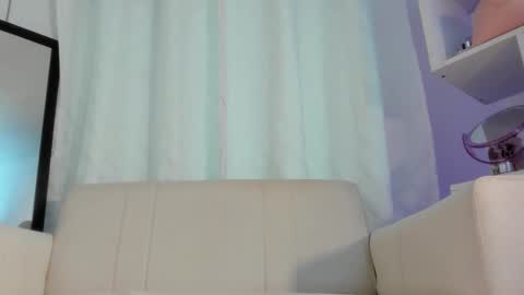 Snapshot of nezo_ chatting on October 21, 12:22 am  Angie   Instagram  angie julianac add me online show from October 21, 12:22 am