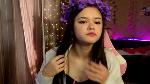 Snapshot of nezo_cutee chatting on October 20, 8:15 am Nezoro online show from October 20, 8:15 am