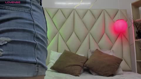 Milena online show from December 22, 1:11 pm
