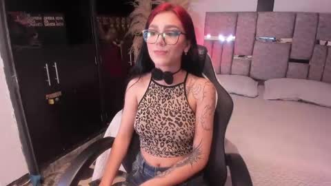 Snapshot of nezukoo_1 chatting on June 8, 9:59 pm nezukoo_1 online show from June 8, 9:59 pm