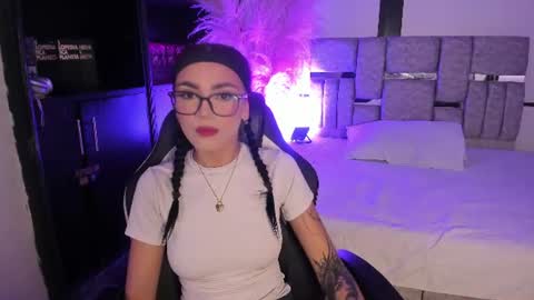 Snapshot of nezukoo_1 chatting on June 10, 10:41 pm nezukoo_1 online show from June 10, 10:41 pm