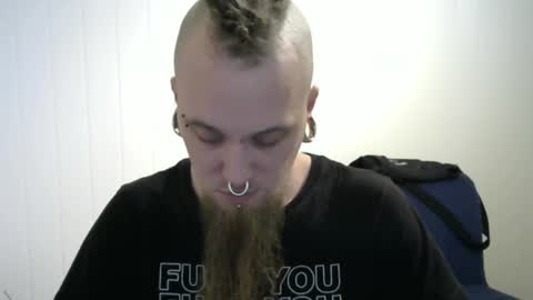 Snapshot of nezvers chatting on January 9, 9:05 pm YouPick online show from January 9, 9:05 pm