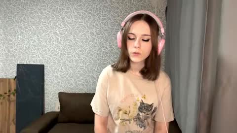 Snapshot of ngocjanus chatting on December 2, 11:04 am Eva Arts online show from December 2, 11:04 am