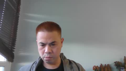 nguyen7788789 online show from December 16, 7:57 am