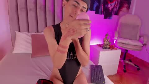 Nico  online show from June 17, 12:18 pm