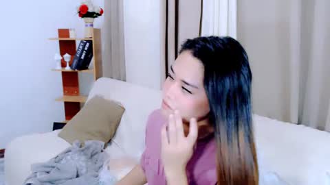 hottie nicole online show from June 10, 2:01 am