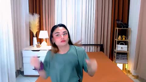 Snapshot of nhics_and_hades chatting on January 14, 5:30 am nhics and hades online show from January 14, 5:30 am